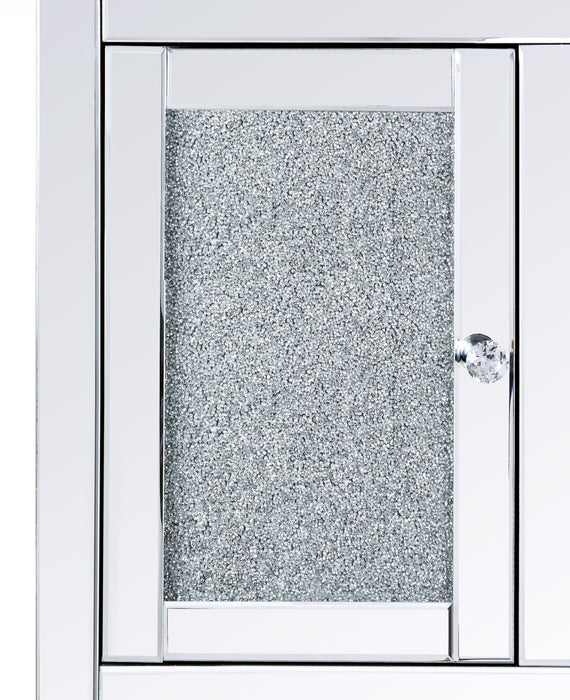 Meuble pour téléviseur somptueux Margo de 59 po avec foyer électrique, rangement et système de gestion des câbles pour téléviseurs jusqu’à 65 po - argenté