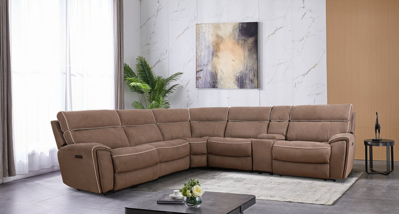 Sofa sectionnel à inclinaison électrique Newport de Cindy Crawford Home 6 pièces en suédine avec console de rangement et port USB - taupe