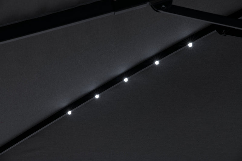 Parasol excentré Solar pour la terrasse, 137 po (L) x 84 po (H), acier, manivelle, éclairage à DEL intégré - gris