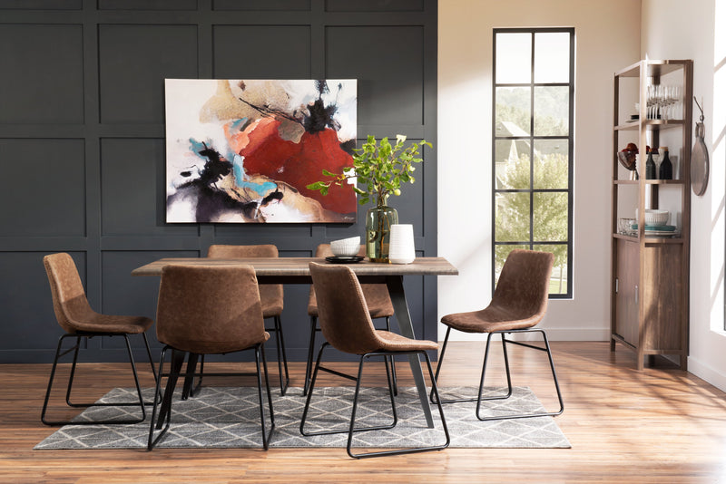 Chaise de salle à manger Tess en tissu d’apparence cuir et en métal - brune