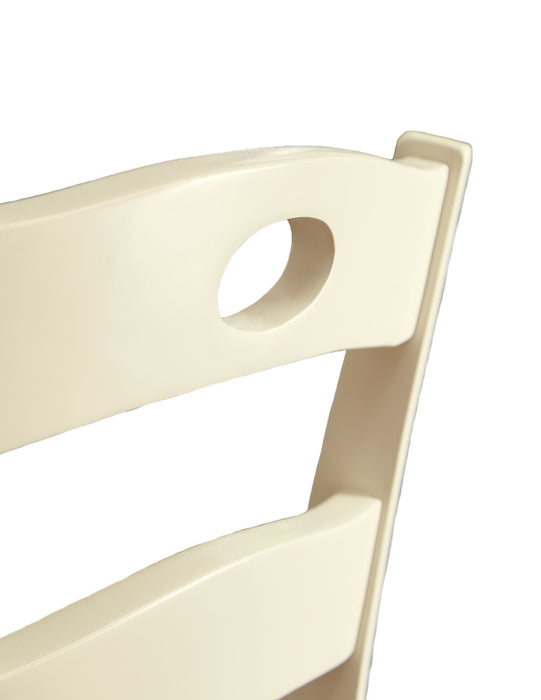 Chaise de salle à manger Woodanville avec dossier en échelle - deux teintes, blanc et brun