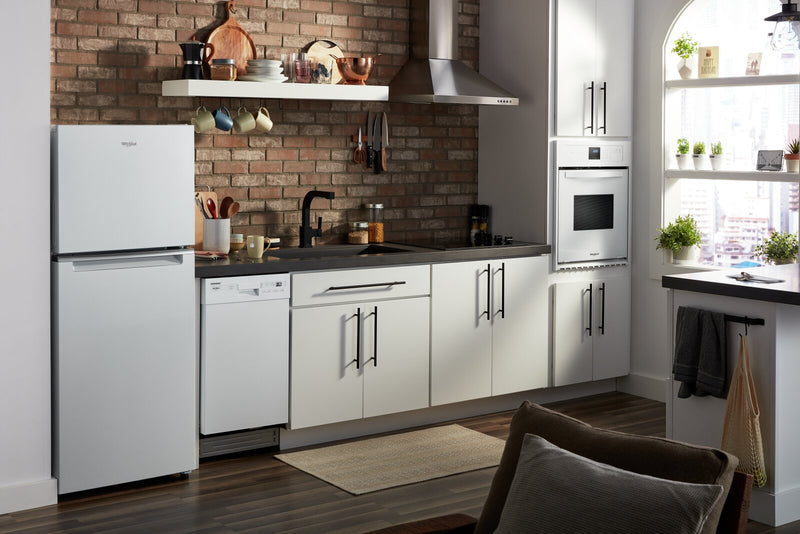 Réfrigérateur Whirlpool de 11,6 pi³ et de 24 po à congélateur supérieur - blanc - WRT312CZJW