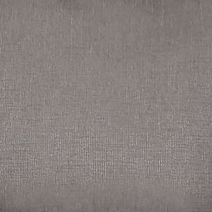 Fauteuil Wynn de 47 po fabriqué au Canada en tissu de chenille avec bordure de clous décoratifs et pattes en oignon en bois - gris