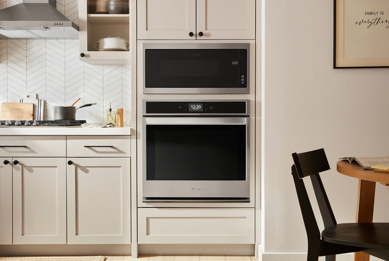 Four à micro-ondes encastré Whirlpool de 1,1 pi³ avec cuisson à 900 W - acier inoxydable - YWMT50011KS